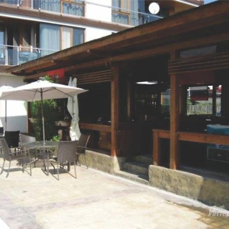 Pomorie Bay Aparthotel Bagian luar foto