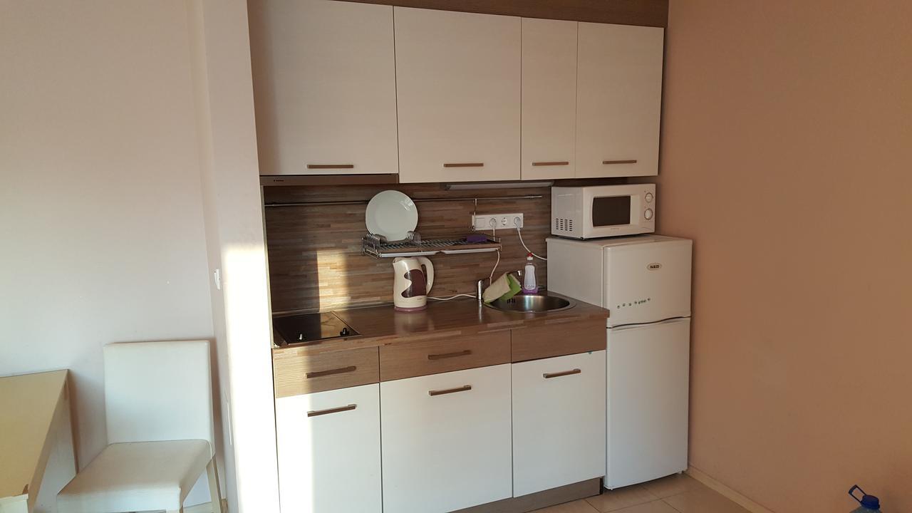 Pomorie Bay Aparthotel Bagian luar foto