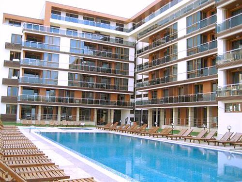 Pomorie Bay Aparthotel Bagian luar foto